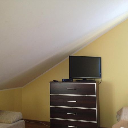 Laura Bed & Breakfast Belchatow Room photo