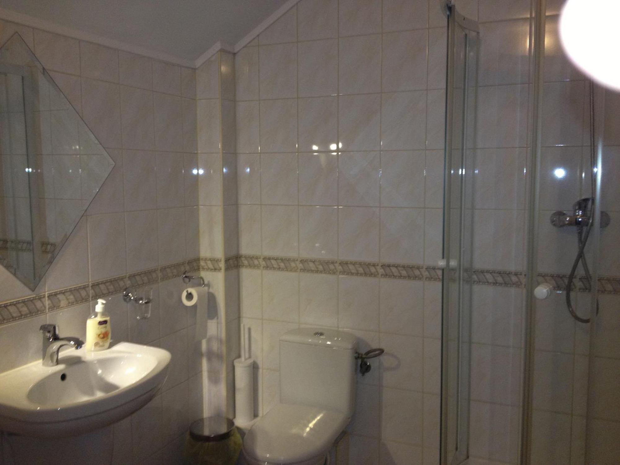 Laura Bed & Breakfast Belchatow Room photo