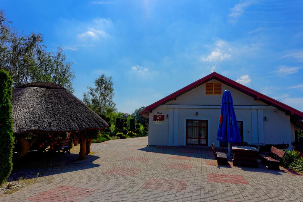 Laura Bed & Breakfast Belchatow Exterior photo